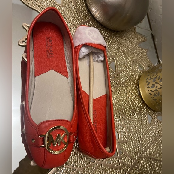 Michael Kors shoes size 7 brand new. - Picture 2 of 3